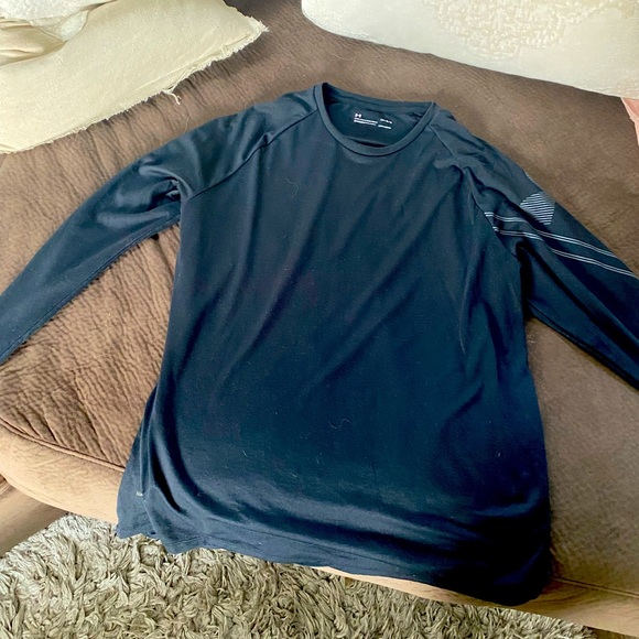 Under Armour Other - Long sleeve heat gear Under Armour t-shirt